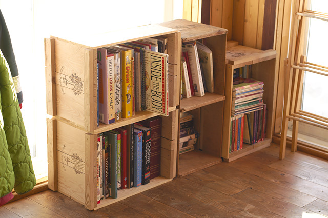 apple crate bookshelf